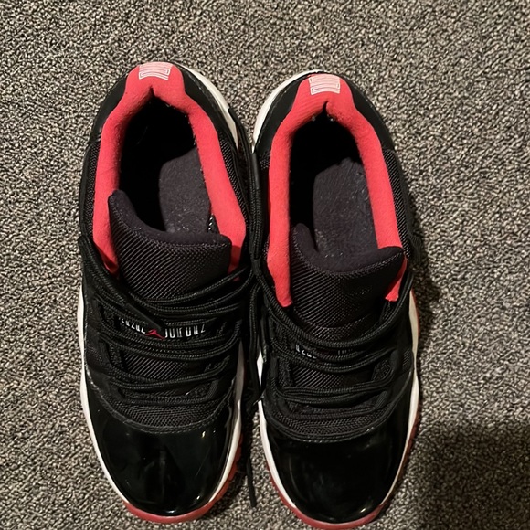 Boys Jordan Retro 11 - Picture 5 of 6